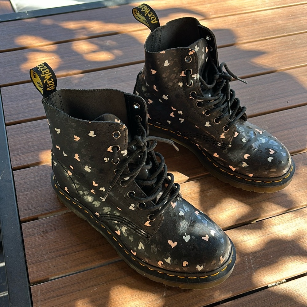 Dr. Martin’s boots, leopard heart spots black size 8 female gently worn